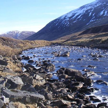 Glas Doire Lodge, Glen Roy Nature Reserve Roybridge Bagian luar foto