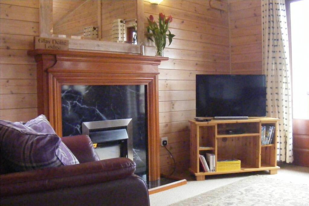 Glas Doire Lodge, Glen Roy Nature Reserve Roybridge Bagian luar foto